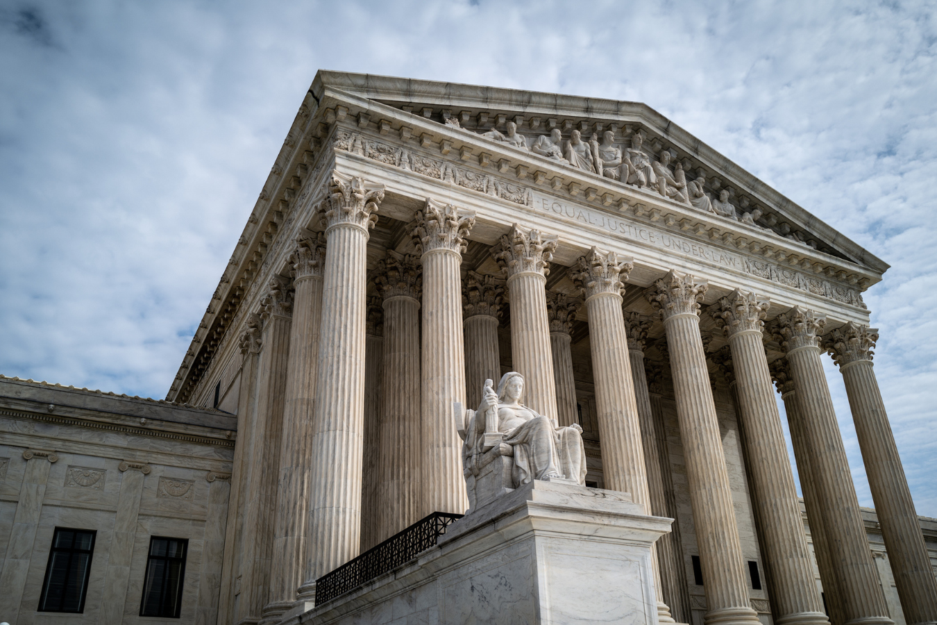 SCOTUS Strikes Down “Proper Cause” Requirement to Carry a Gun in Public